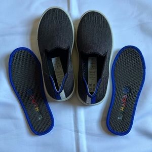 Rothy’s children’s slip on sneakers steel grey size 10